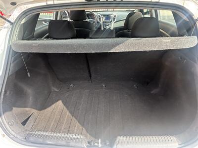 2017 Hyundai ELANTRA GT - Photo 16 - North Hollywood, CA 91601