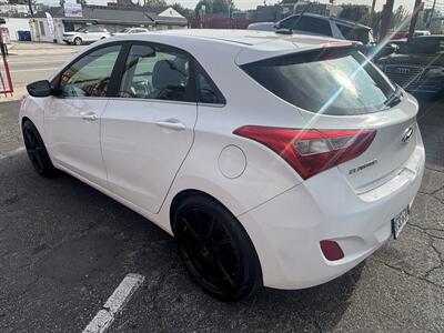 2017 Hyundai ELANTRA GT - Photo 7 - North Hollywood, CA 91601