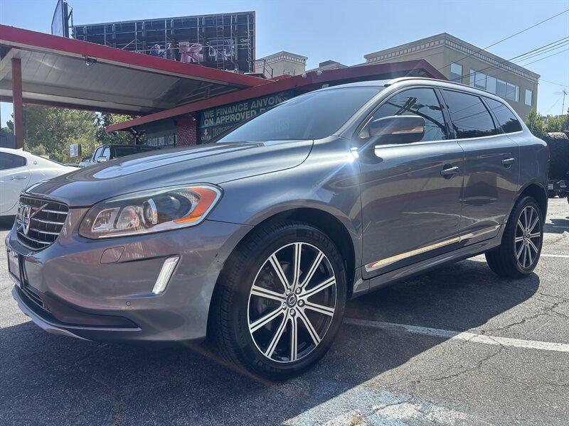 2016 Volvo XC60