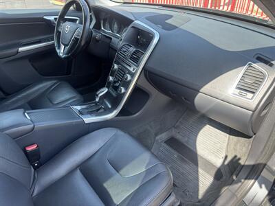 2016 Volvo XC60 T5 Drive-E Platinum   - Photo 13 - North Hollywood, CA 91601