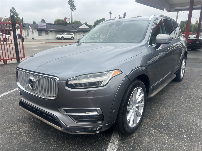 2016 Volvo XC60 T5 Drive-E Platinum   - Photo 1 - North Hollywood, CA 91601