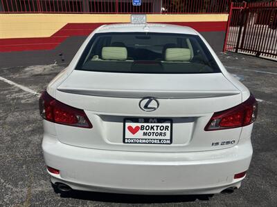 2013 Lexus IS   - Photo 12 - North Hollywood, CA 91601