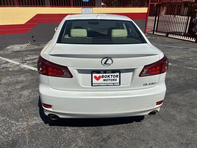 2013 Lexus IS   - Photo 6 - North Hollywood, CA 91601
