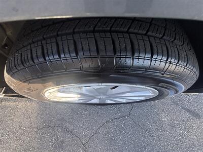 2013 Nissan Versa 1.6 SL - Photo 12 - North Hollywood, CA 91601