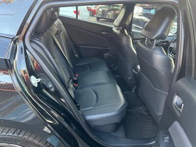 2020 Toyota Prius XLE   - Photo 23 - North Hollywood, CA 91601