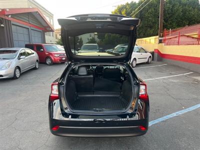 2020 Toyota Prius XLE   - Photo 10 - North Hollywood, CA 91601