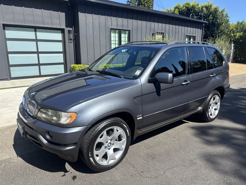 2003 BMW X5 4.4i's photo