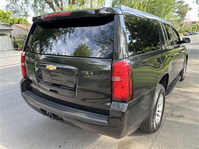 2017 Chevrolet Suburban LT - Photo 11 - North Hollywood, CA 91601