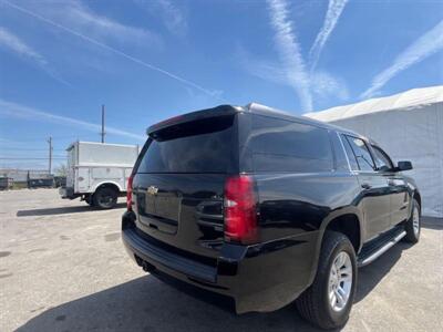 2017 Chevrolet Suburban LT - Photo 4 - North Hollywood, CA 91601