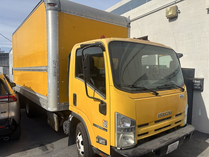 2013 ISUZU NPR HD   - Photo 1 - North Hollywood, CA 91601