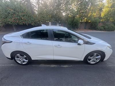 2017 Chevrolet Volt LT - Photo 4 - North Hollywood, CA 91601