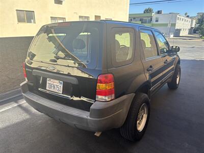 2004 Ford Escape XLS   - Photo 6 - North Hollywood, CA 91601