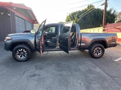 2019 Toyota Tacoma SR5 V6   - Photo 9 - North Hollywood, CA 91601