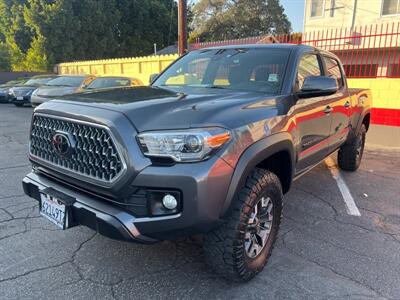 2019 Toyota Tacoma SR5 V6   - Photo 2 - North Hollywood, CA 91601