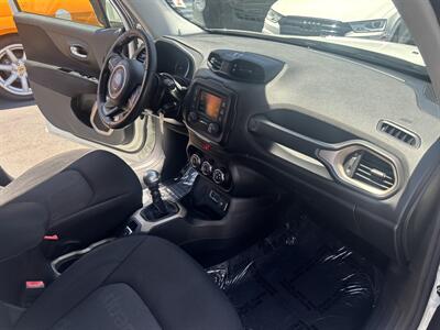2016 Jeep Renegade Latitude   - Photo 13 - North Hollywood, CA 91601