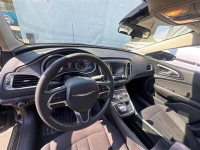 2015 Chrysler 200 LX - Photo 4 - North Hollywood, CA 91601