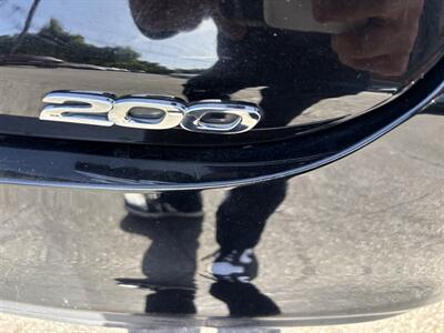 2015 Chrysler 200 LX - Photo 26 - North Hollywood, CA 91601