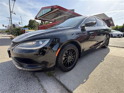 2015 Chrysler 200 LX Sedan