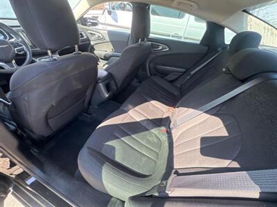 2015 Chrysler 200 LX - Photo 5 - North Hollywood, CA 91601