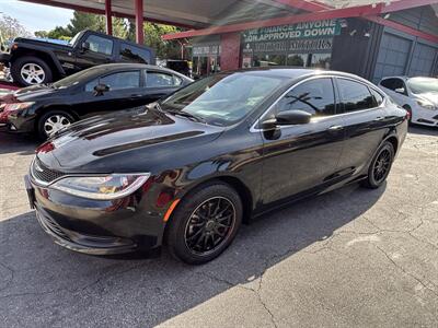 2015 Chrysler 200 LX - Photo 8 - North Hollywood, CA 91601