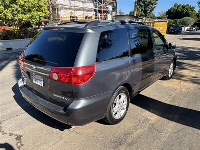 2006 Toyota Sienna XLE 7 Passenger   - Photo 5 - North Hollywood, CA 91601