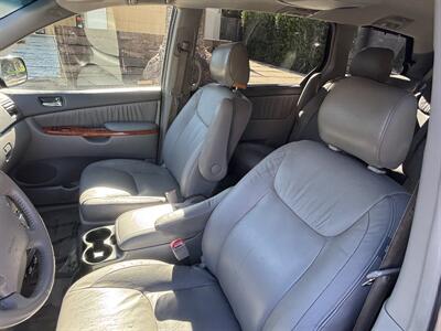 2006 Toyota Sienna XLE 7 Passenger   - Photo 8 - North Hollywood, CA 91601