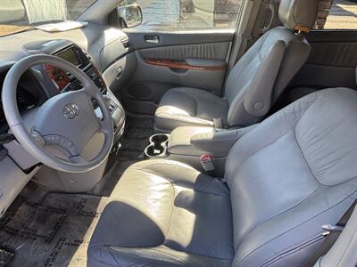 2006 Toyota Sienna XLE 7 Passenger   - Photo 14 - North Hollywood, CA 91601