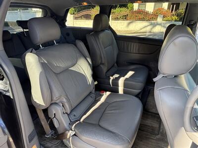 2006 Toyota Sienna XLE 7 Passenger   - Photo 12 - North Hollywood, CA 91601