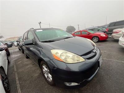 2006 Toyota Sienna XLE 7 Passenger - Photo 2 - North Hollywood, CA 91601