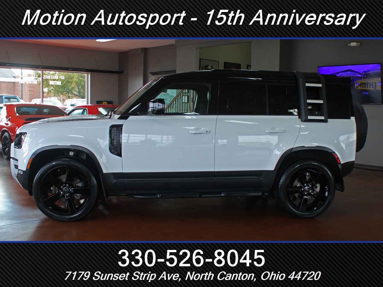 2024 Land Rover Defender 110 P300 S - Photo 7 - North Canton, OH 44720