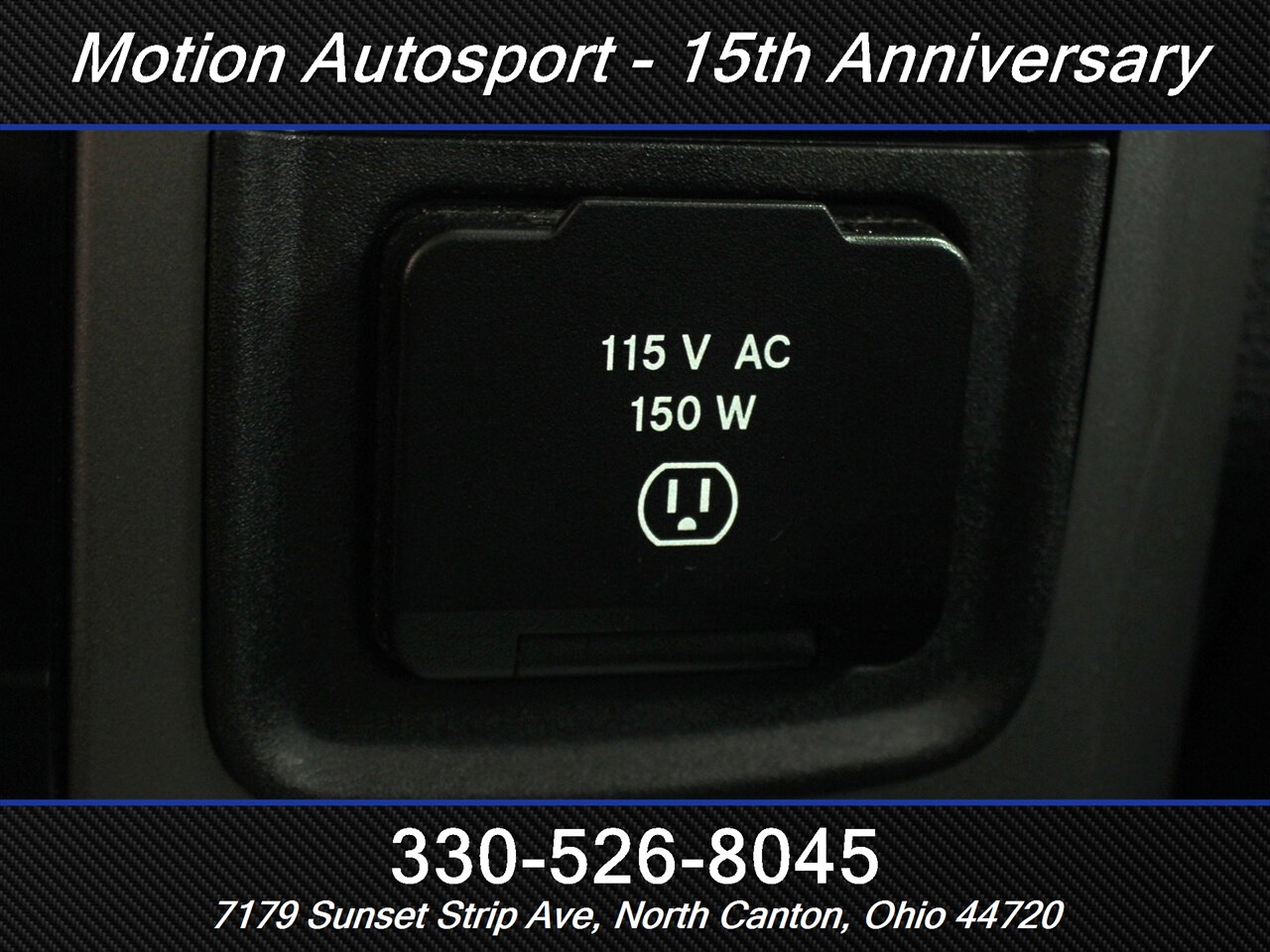 2015 RAM 1500 Sport  Moon Roof Navigation 4X4 - Photo 24 - North Canton, OH 44720