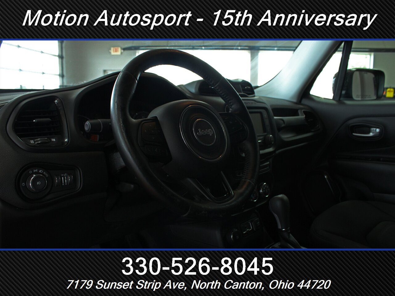 2017 Jeep Renegade Altitude  Moon Roof 4X4 - Photo 11 - North Canton, OH 44720