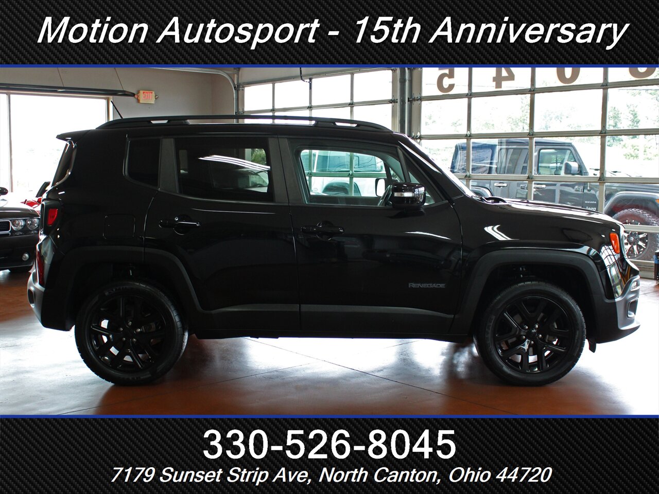 2017 Jeep Renegade Altitude  Moon Roof 4X4 - Photo 8 - North Canton, OH 44720