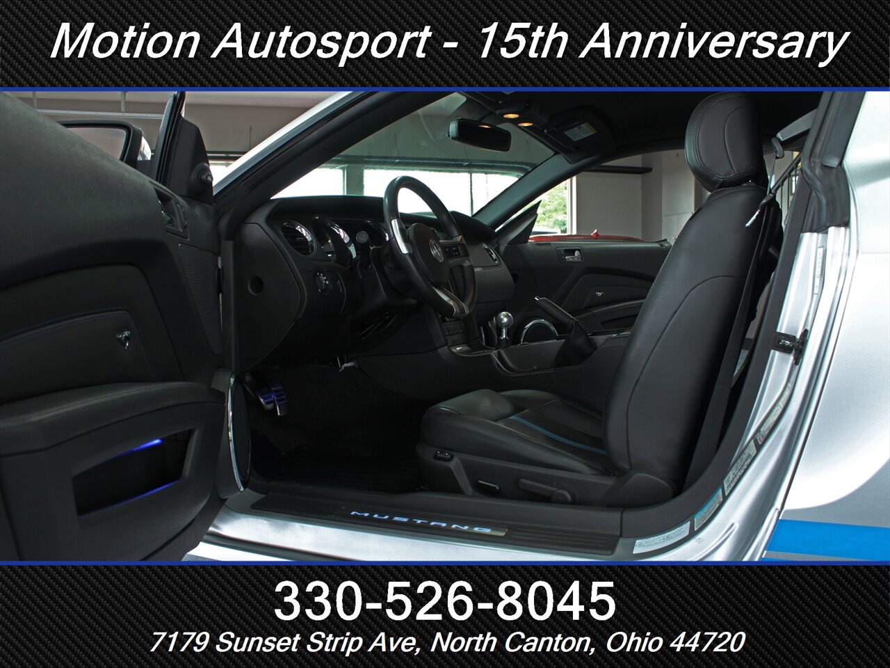 2014 Ford Mustang GT Premium  Stripes - Photo 12 - North Canton, OH 44720
