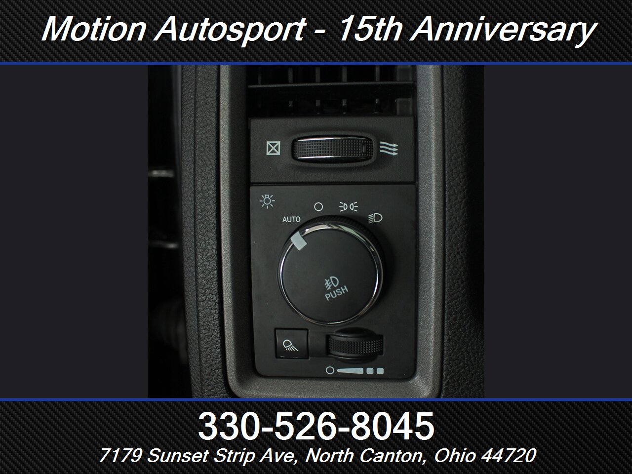 2019 RAM 1500 Classic Express Night Edition 4x4 - Photo 17 - North Canton, OH 44720