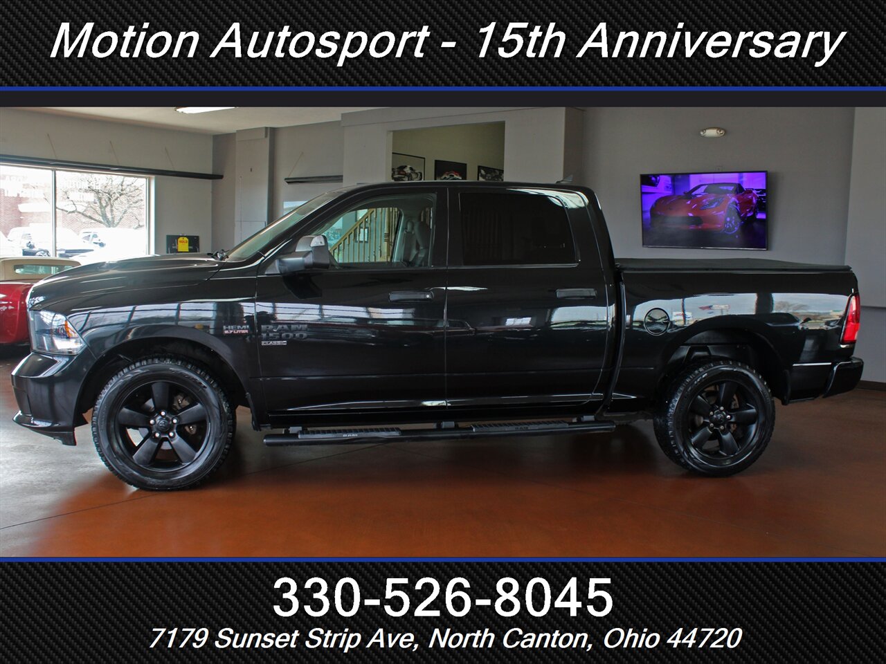 2019 RAM 1500 Classic Express Night Edition 4x4 - Photo 7 - North Canton, OH 44720