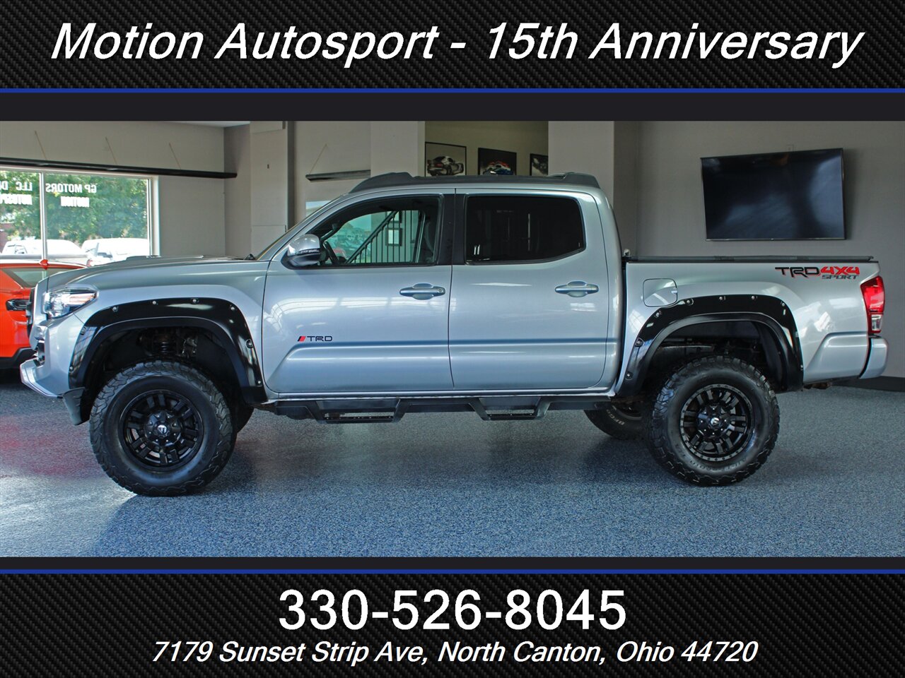 2017 Toyota Tacoma TRD Sport Custom Lift 4X4 - Photo 5 - North Canton, OH 44720