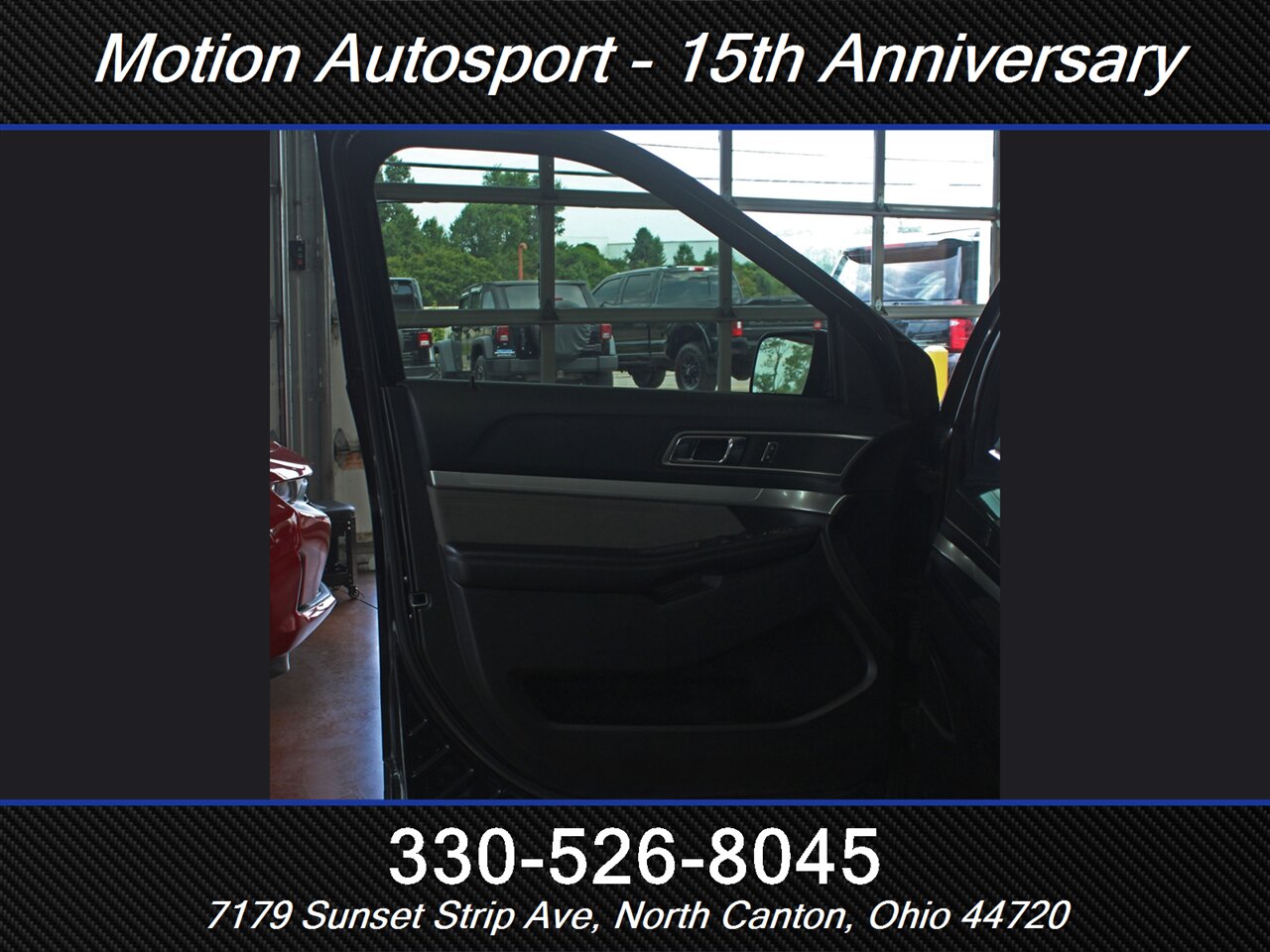 2017 Ford Explorer XLT  Moon Roof Navigation 4X4 - Photo 14 - North Canton, OH 44720