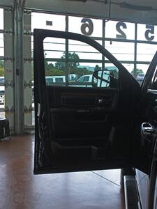 2014 RAM 1500 Laramie  Moon Roof Navigation 4X4 - Photo 12 - North Canton, OH 44720