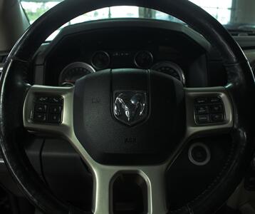 2014 RAM 1500 Laramie  Moon Roof Navigation 4X4 - Photo 15 - North Canton, OH 44720