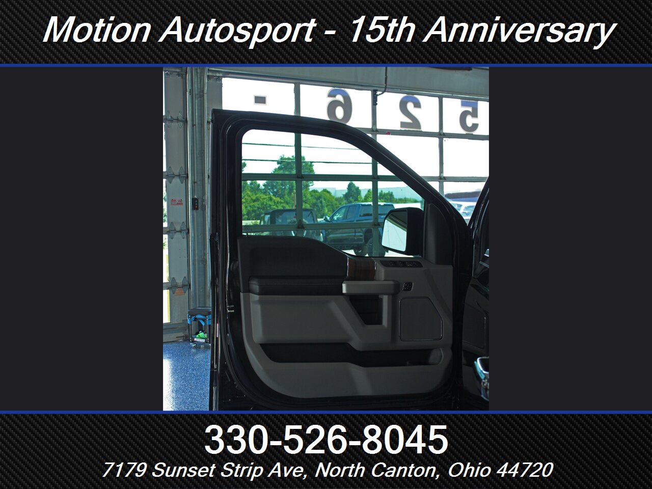 2016 Ford F-150 Lariat Panoramic Roof Navigation 4X4 - Photo 11 - North Canton, OH 44720