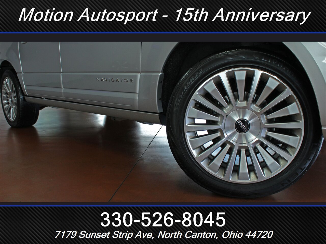 2017 Lincoln Navigator  Moon Roof Navigation 4X4 - Photo 49 - North Canton, OH 44720