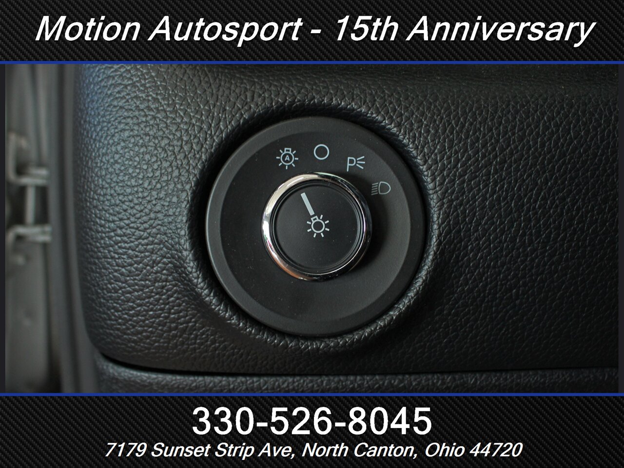 2017 Lincoln Navigator  Moon Roof Navigation 4X4 - Photo 16 - North Canton, OH 44720