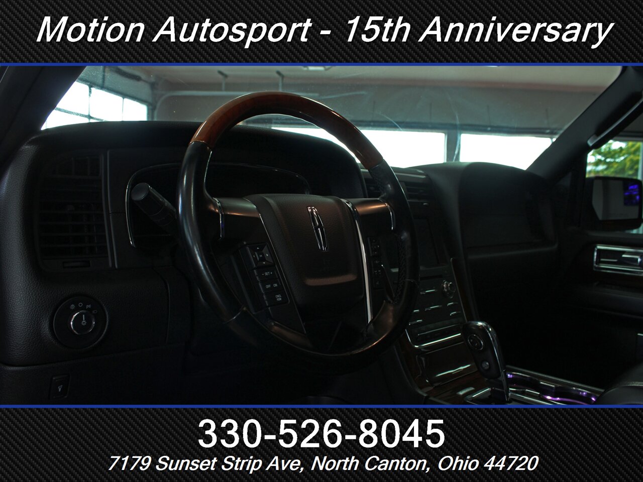 2017 Lincoln Navigator  Moon Roof Navigation 4X4 - Photo 15 - North Canton, OH 44720
