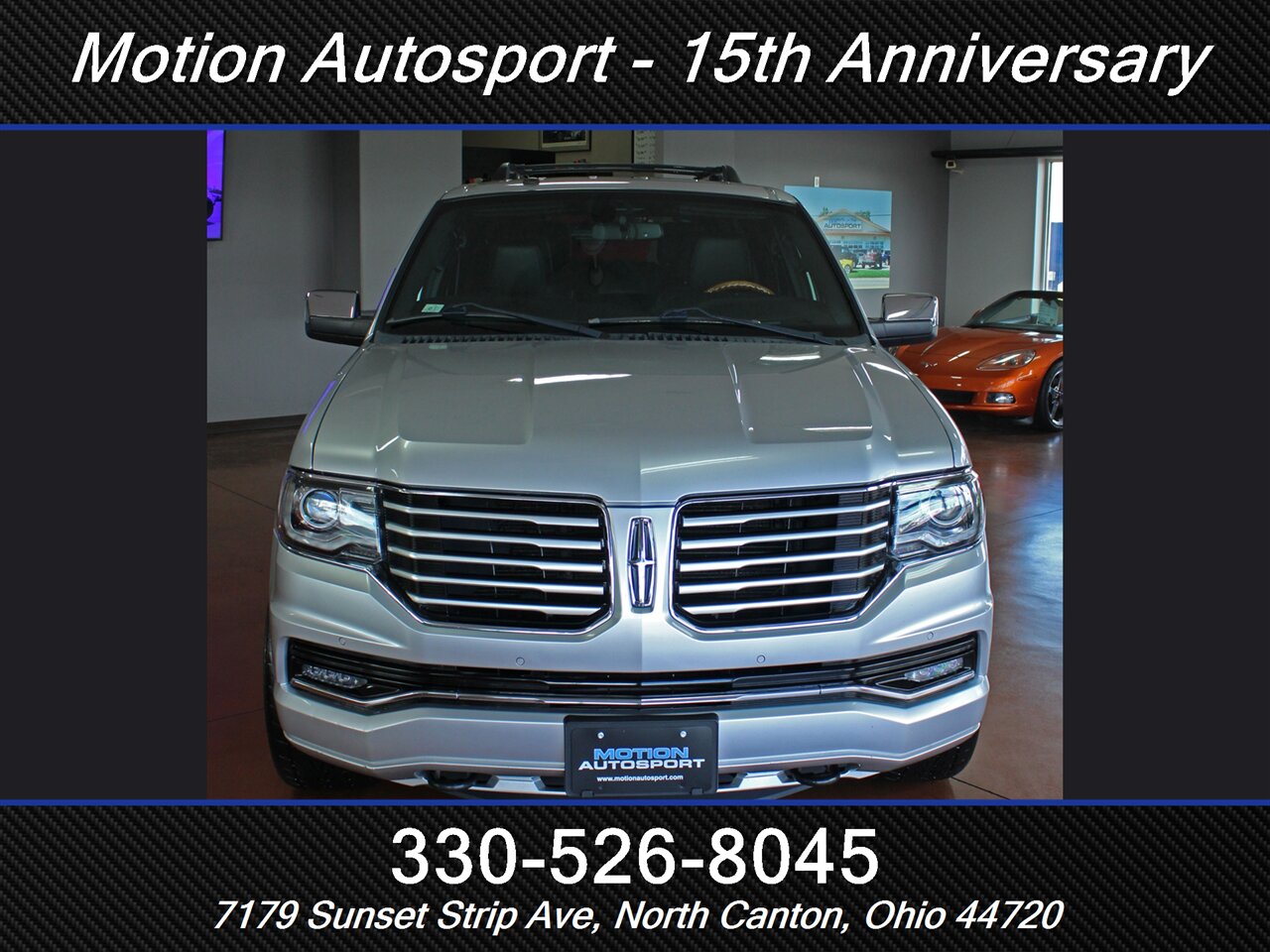 2017 Lincoln Navigator  Moon Roof Navigation 4X4 - Photo 4 - North Canton, OH 44720