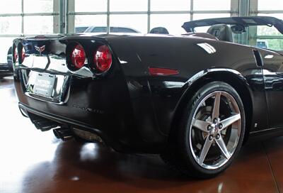 2007 Chevrolet Corvette Convertible   - Photo 12 - North Canton, OH 44720