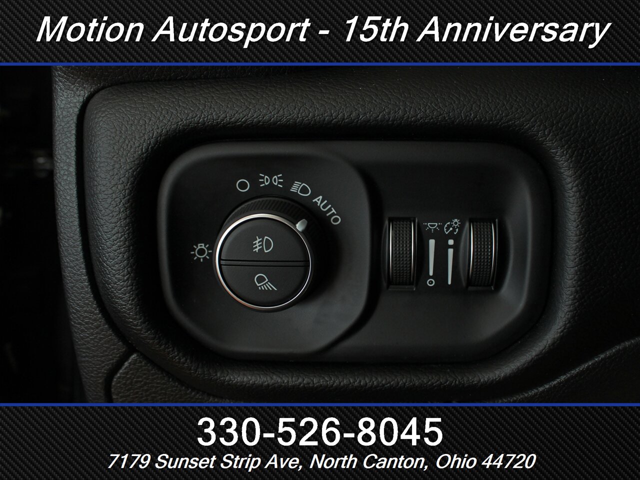 2019 RAM 1500 Sport Panoramic Roof Level 2 Package 4X4 - Photo 17 - North Canton, OH 44720