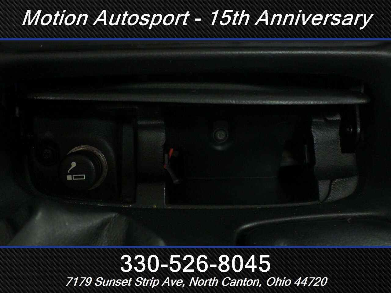 2003 Chevrolet Corvette 50Th Anniversary - Photo 25 - North Canton, OH 44720
