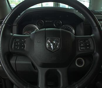 2016 RAM 1500 Sport  Black Top Edition 4X4 - Photo 16 - North Canton, OH 44720