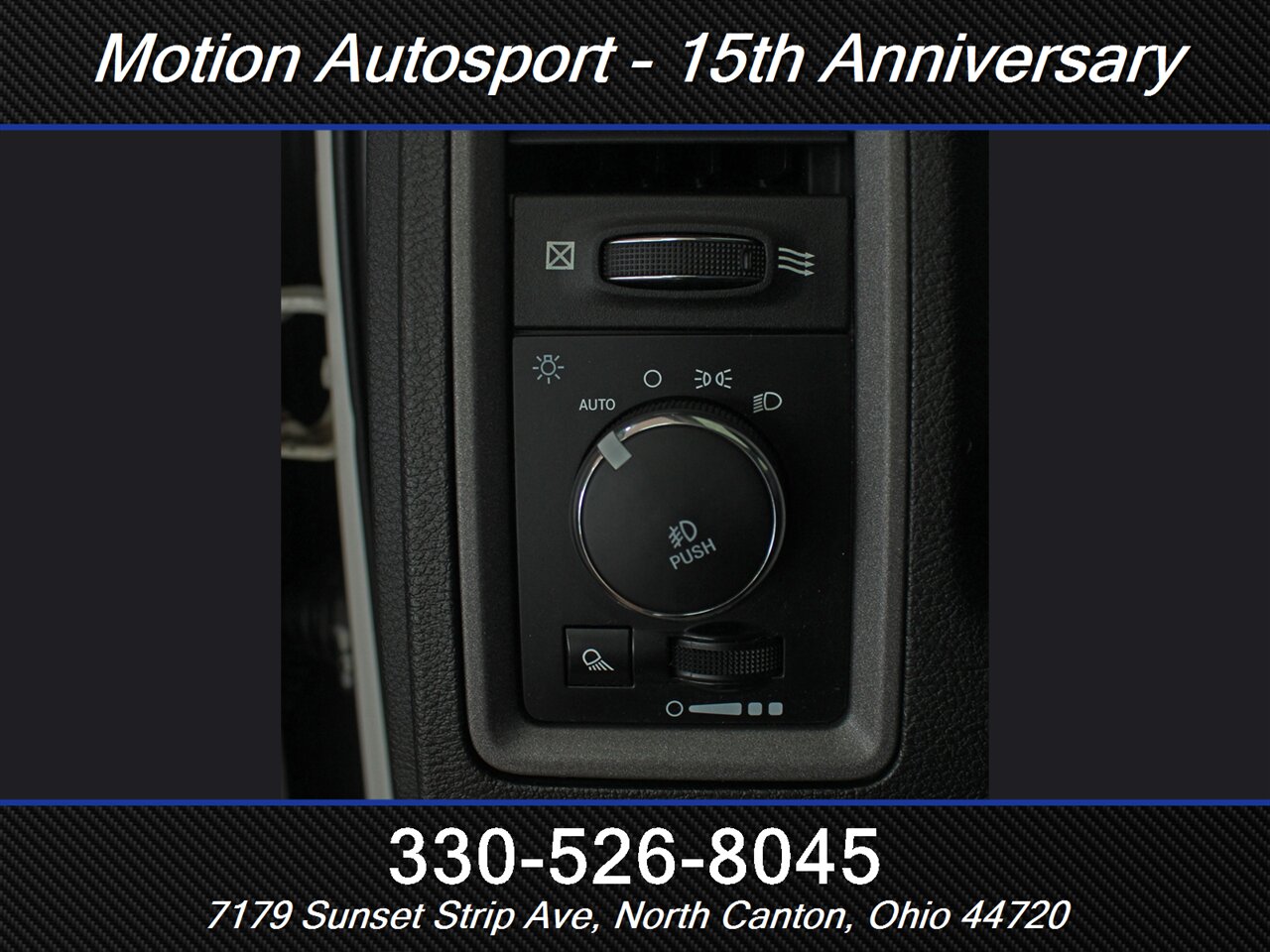 2019 RAM 1500 Classic Express Night Edition 4X4 - Photo 15 - North Canton, OH 44720